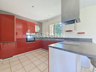  Maison à louer 6 pièces 110 m²
