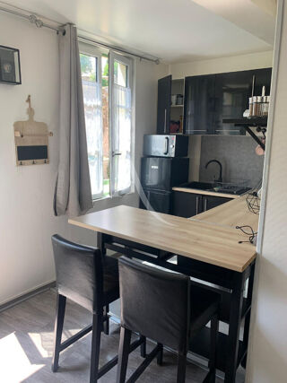  Appartement à louer 1 pièce 30 m²