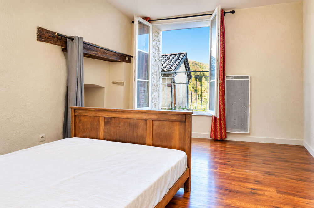 Vente Appartement A vendre. Serres Deux appartements de caractère, idéal investisseur Serres