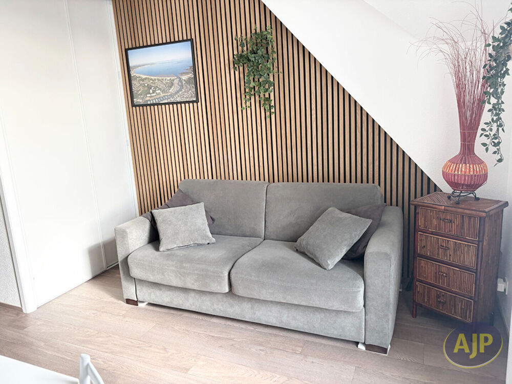 LE POULIGUEN centre ville Appartement 2 pièces MEUBLE RENOVE
