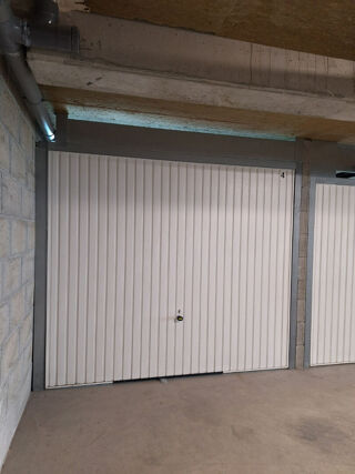  Parking / Garage  louer 15 m