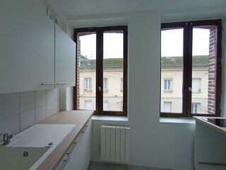  Immeuble � vendre 10 pi�ces 130 m�