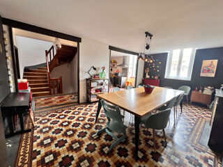  Maison  vendre 6 pices 208 m