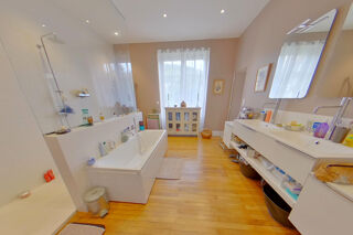  Maison � vendre 11 pi�ces 225 m�