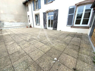  Appartement � louer 4 pi�ces 121 m�