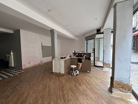   Local commercial Auxerre 
