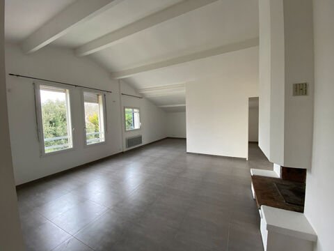 Location Puyricard  LC gestion vous propose  un appartement type 4 avec parking 1600 13100 Aix en provence