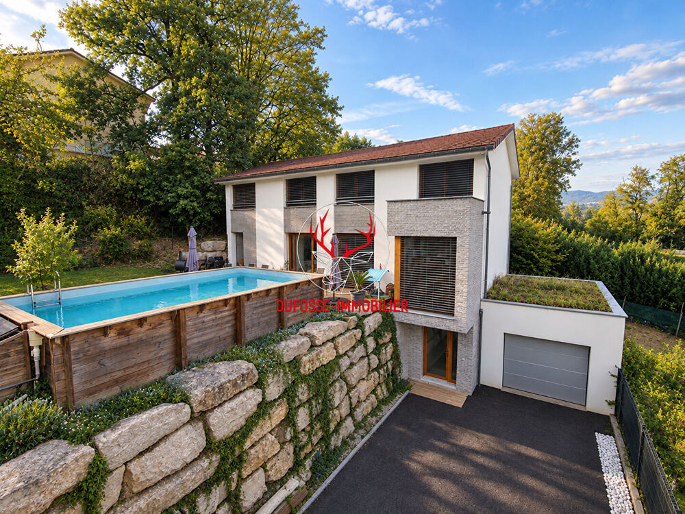 Villa d'architecte contemporaine avec piscine