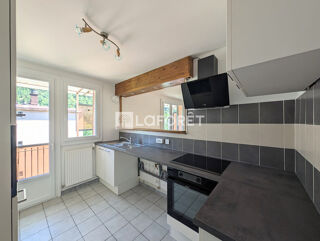  Appartement à louer 4 pièces 69 m²