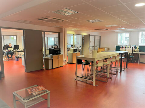 Bureaux 241.21m&sup2; - Enti&egrave;rement am&eacute;nag&eacute;s - BESANCON TILLEROYES 3366 25000 Besancon