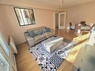 Vente Appartement Proches commerces et écoles, aux calmes  F4 73m2  3chambres, ascenceur, balcon, place de parking sous-sol Meaux