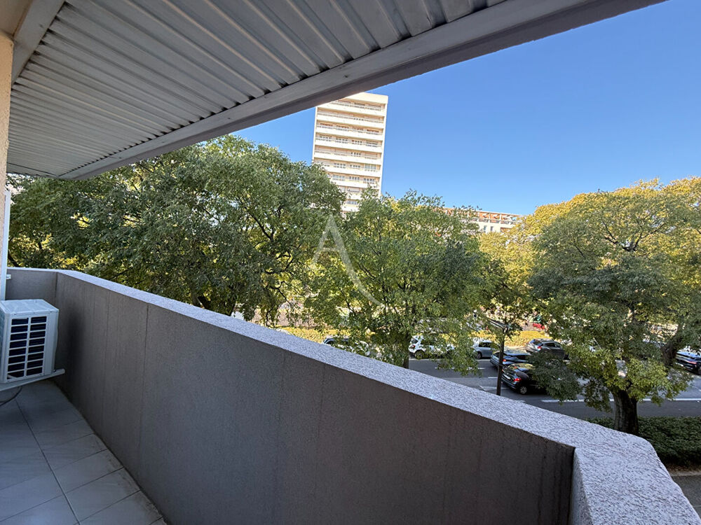 Location Appartement Studio meublé Jean Jaures Nimes