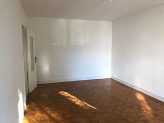  Appartement à louer 2 pièces 50 m²