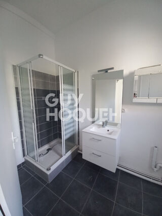  Appartement à louer 2 pièces 58 m²