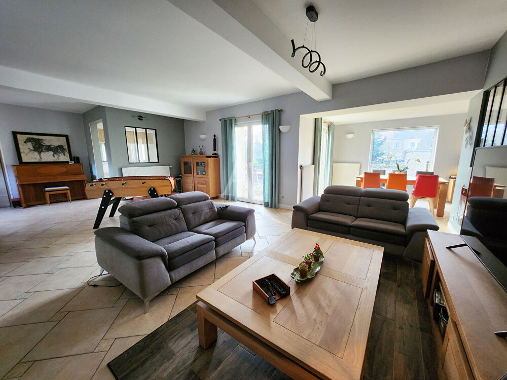 Vente Maison Maison Dourdan 8 pièces de 260 m2 habitable ! Cadre historique ! Dourdan