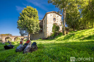  Maison � vendre 10 pi�ces 350 m�