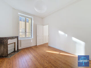  Appartement à louer 3 pièces 60 m²
