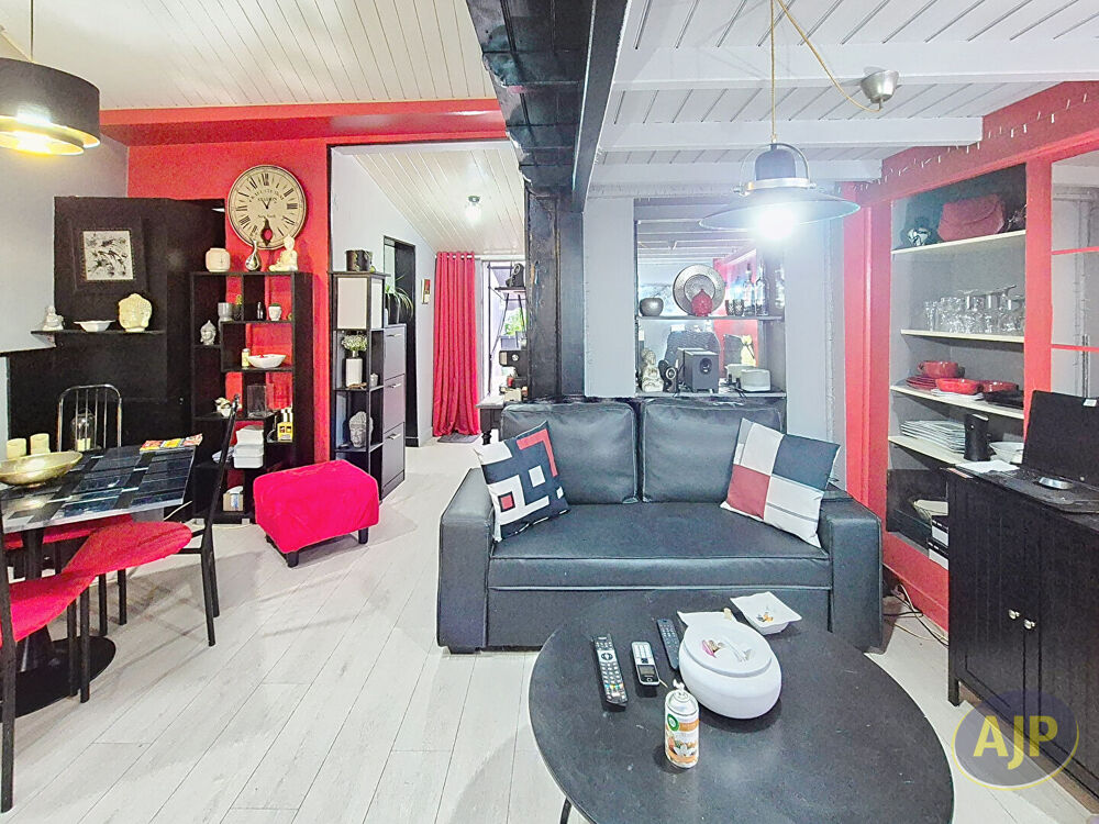 Vente Maison CHALLANS 2 locatifs avec cour en hyper centre ville Challans