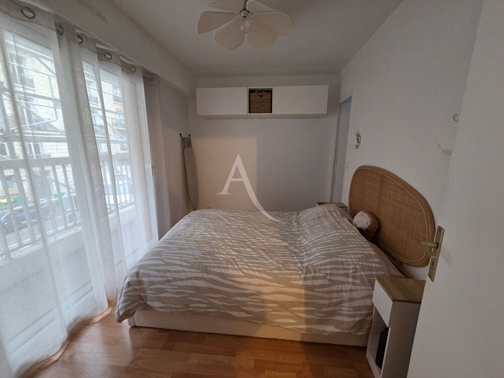Vente Appartement VIAGER LIBRE PAR DAME DE 63 ANS Paris 17