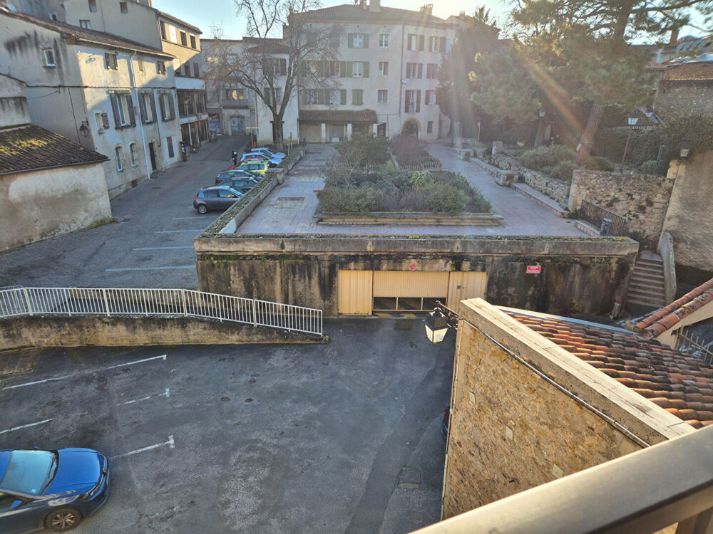 CASTRES Appartement T3 avec balcons