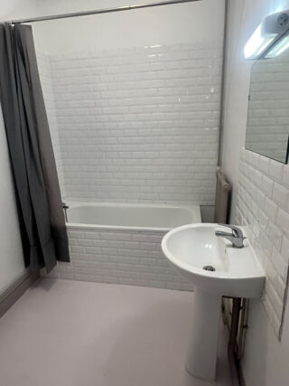  Appartement � louer 2 pi�ces 63 m� Lyon
