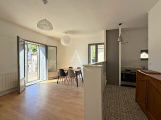  Appartement à louer 3 pièces 55 m²