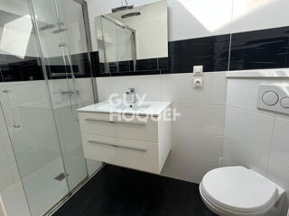 Appartement à louer 4 pièces 65 m²