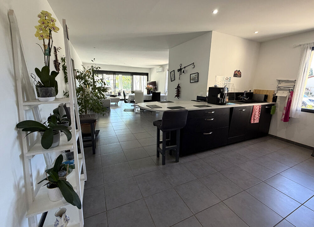 Vente Maison Maison de plain-pied avec garage et terrain - Caussade