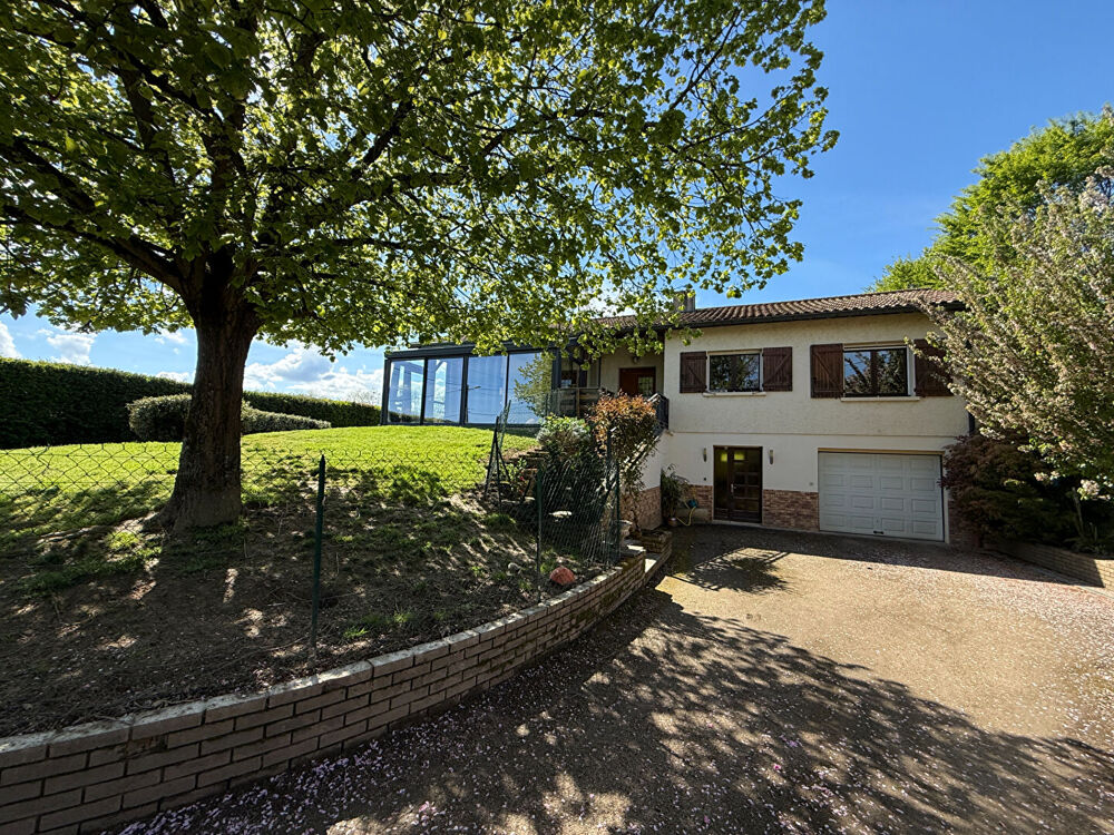 Maison sur sous sol complet sur 1537 m² de terrain