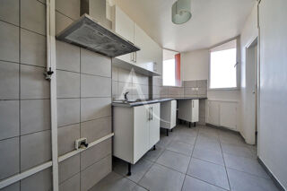  Appartement  vendre 4 pices 83 m