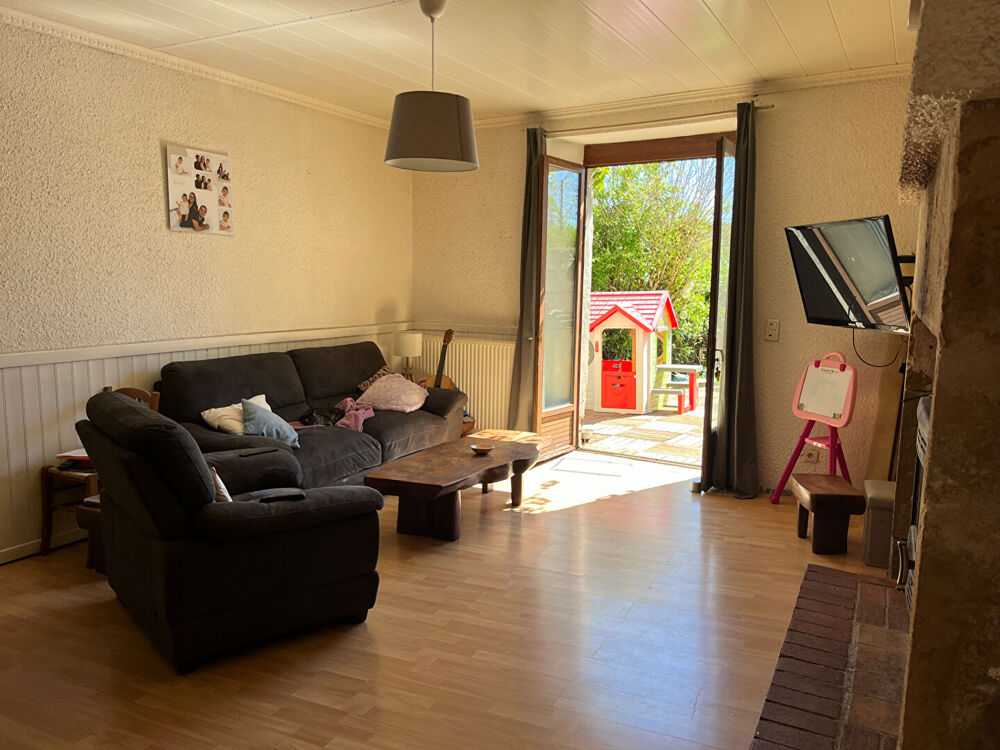 Vente Maison 15 minutes de Figeac, maison en pierre avec possibilités de gîtes indépendants Saint felix