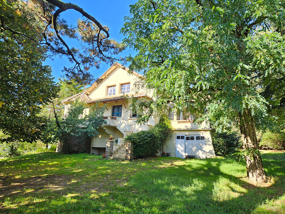 Maison 10 pièces 200 m² · à St Brevin les Pins · 200 m² · 499 200 €