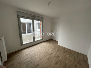  Appartement à louer 2 pièces 43 m²