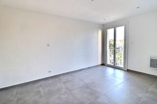  Appartement � vendre 3 pi�ces 77 m�