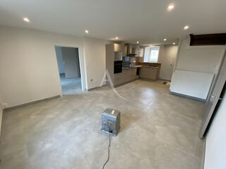  Maison à louer 6 pièces 158 m²