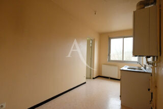  Appartement à louer 2 pièces 67 m²