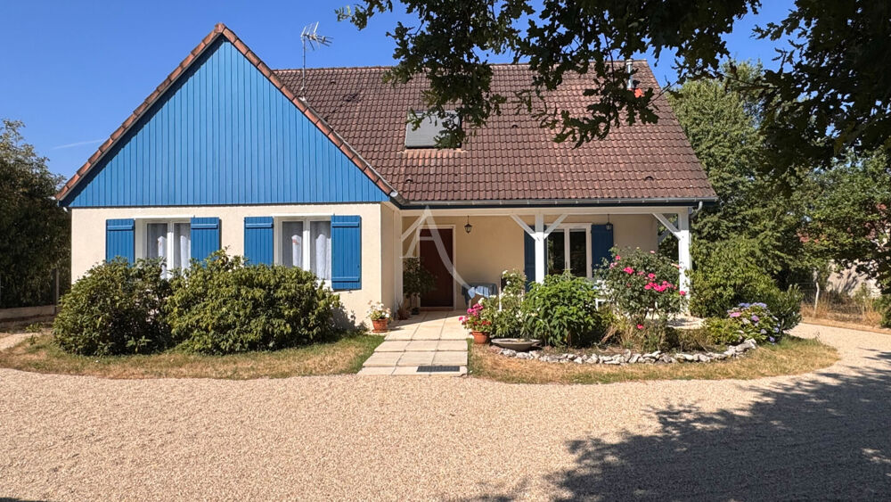 Maison 9 pièces 173 m² · à La Chapelle Montmartin · 173 m² · 207 900 €