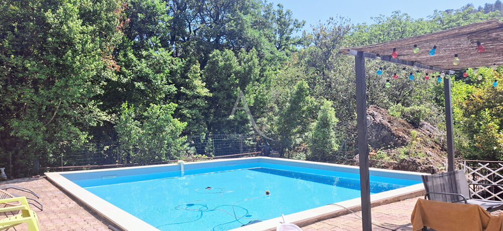 Villa avec piscine, garage et terrain BEDARIEUX