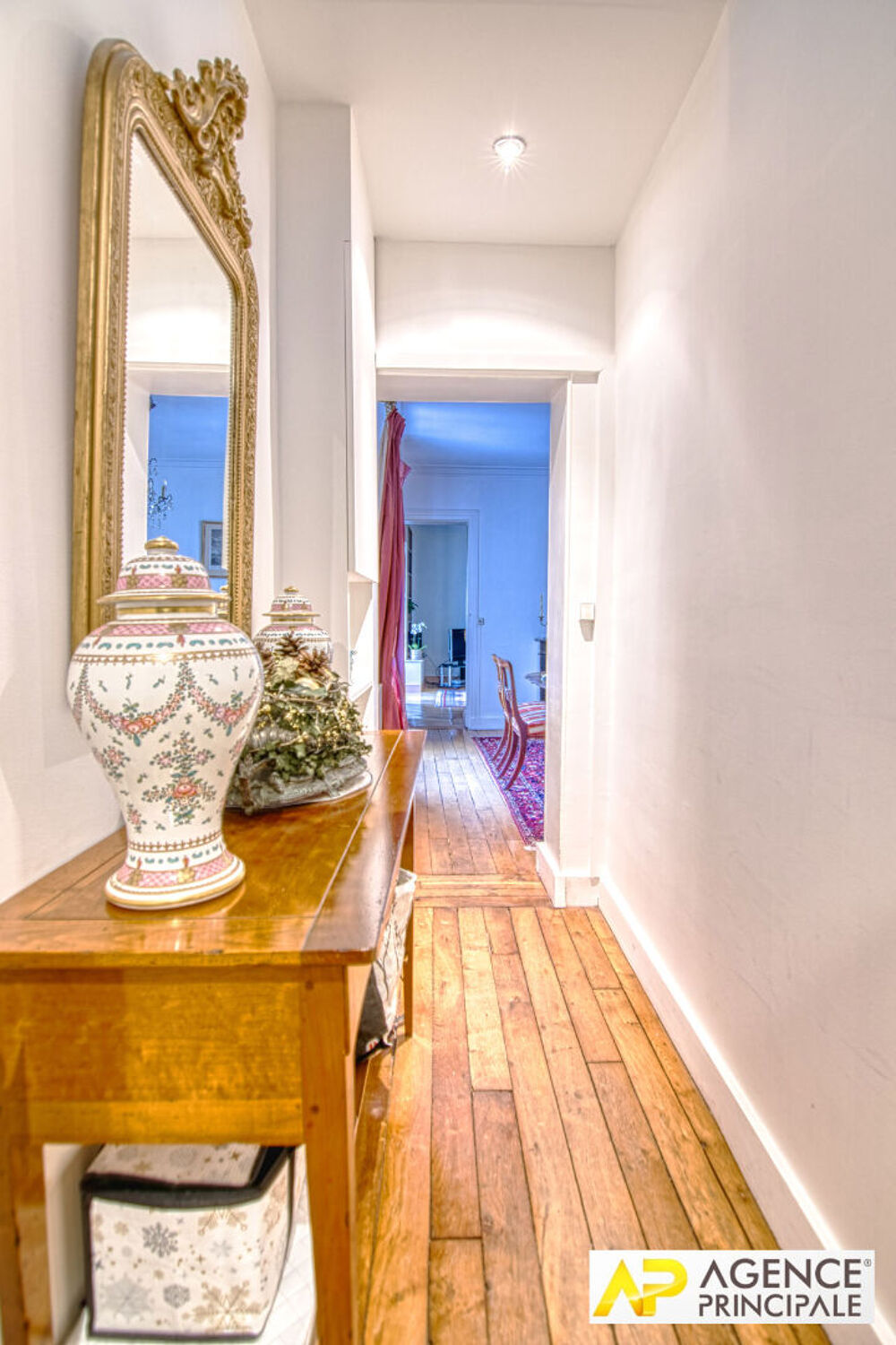 Vente Appartement Versailles Notre-Dame Boulevard de la Reine Appartement duplex 4 pièces 84 m² situé au 2ème et dernier étage Versailles