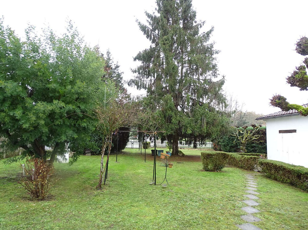 Vente Maison Maison Mussidan 6 pièce(s) 128 m2 Mussidan