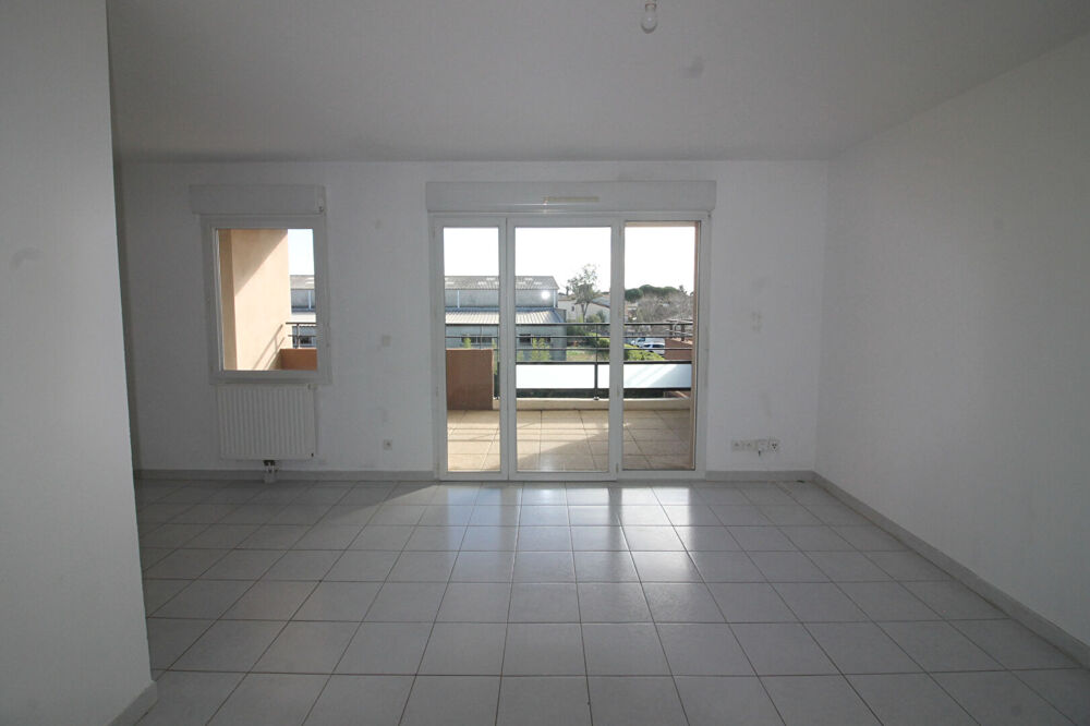 GARONS Proche centre village bel appartement P3 en résidence de 61m² avec terrasse et 2 parking
