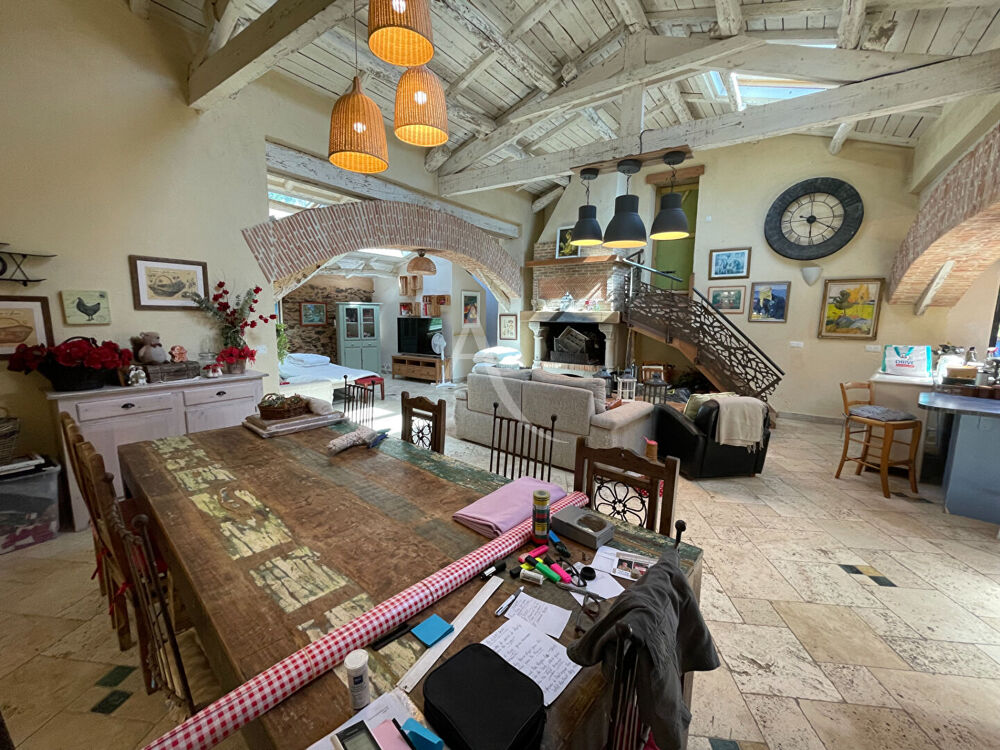 Vente Maison Sainte Gemme, maison de type 7  de 261 m² Sainte gemme