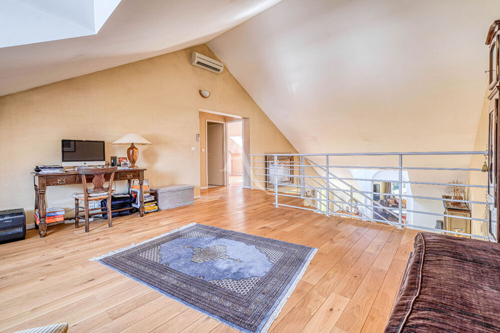Appartement Serris 6 pièces 258.1 m2