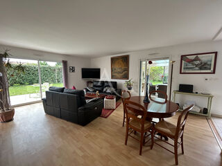  Maison  vendre 6 pices 166 m