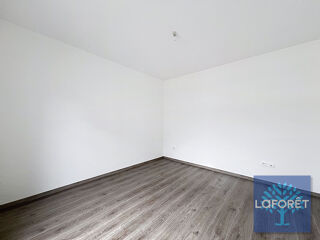  Appartement à louer 1 pièce 43 m²