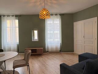  Appartement à louer 2 pièces 54 m²