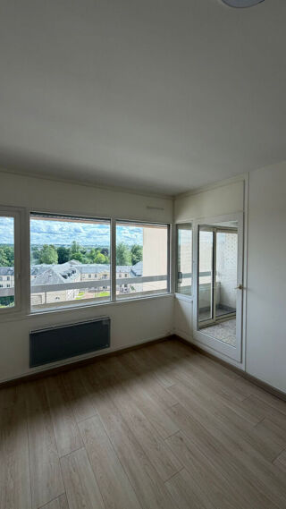  Appartement à louer 3 pièces 64 m²