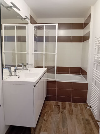  Maison à louer 5 pièces 98 m²