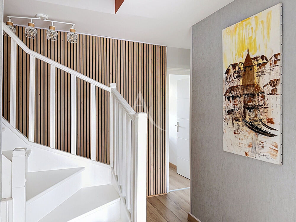 Maison Trelaze 9 pièce(s) 200 m2