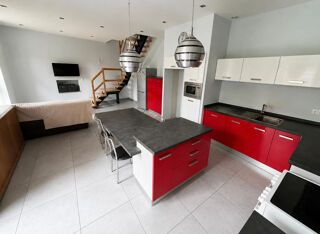  Immeuble à vendre 10 pièces 171 m²
